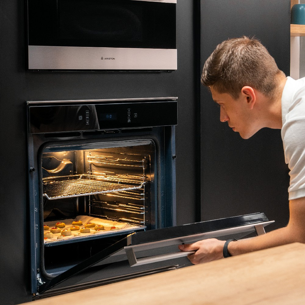HORNO ELECTRICO ARISTON FI7871SPIXA 73 LTS INOX TOUCH- NGO